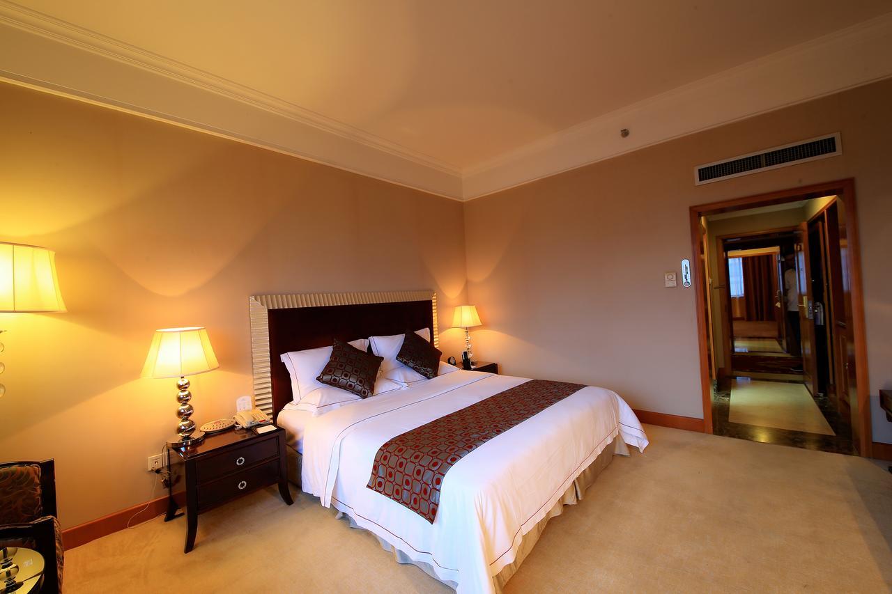 Country Garden Phoenix Hotel Jingmen Exterior photo