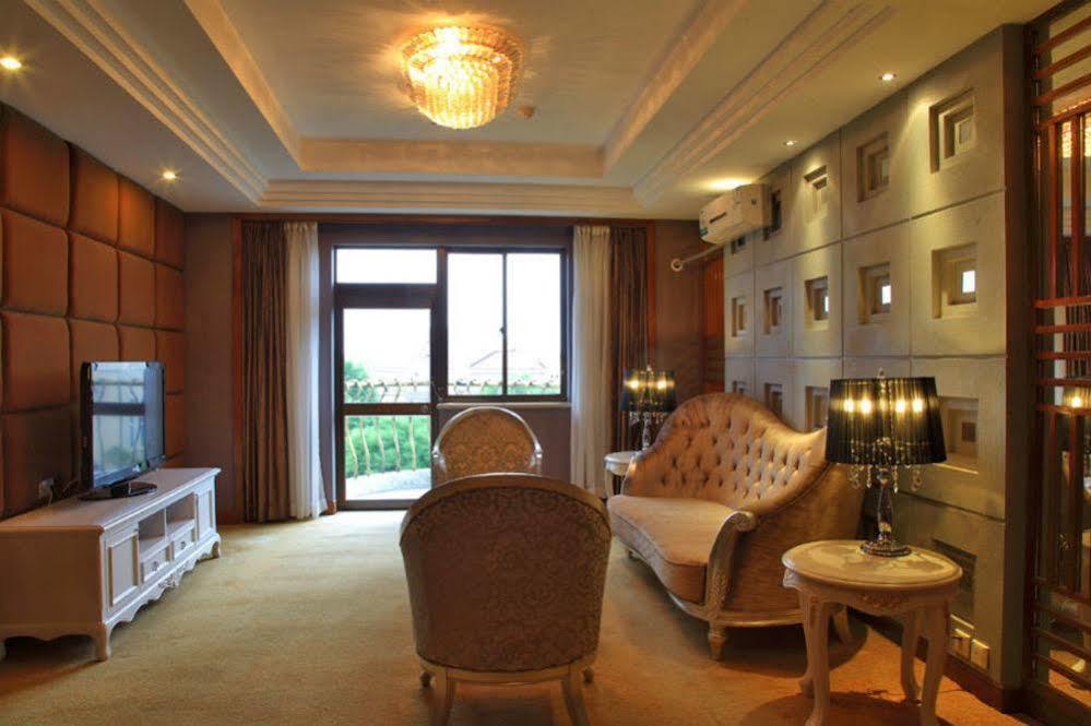 Country Garden Phoenix Hotel Jingmen Exterior photo